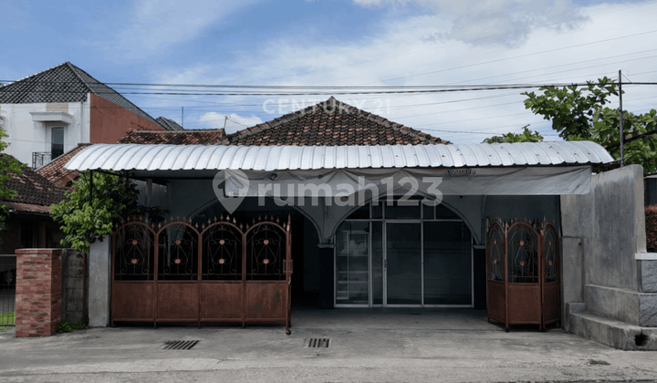 Residential and Business House on the Edge of Jl Cebongan Selatan Rocket Water Residential and Business House on the Edge of Jl Cebongan Selatan Rocket Water