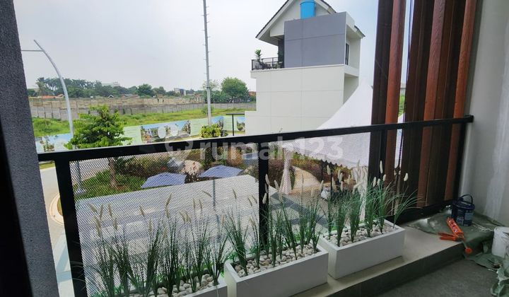 Rumah Mewah 3 Lantai untuk Pasangan Muda 1