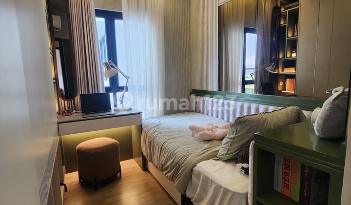 Rumah Mewah 3 Lantai untuk Pasangan Muda 2