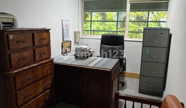 Mega Kuningan Barat Office