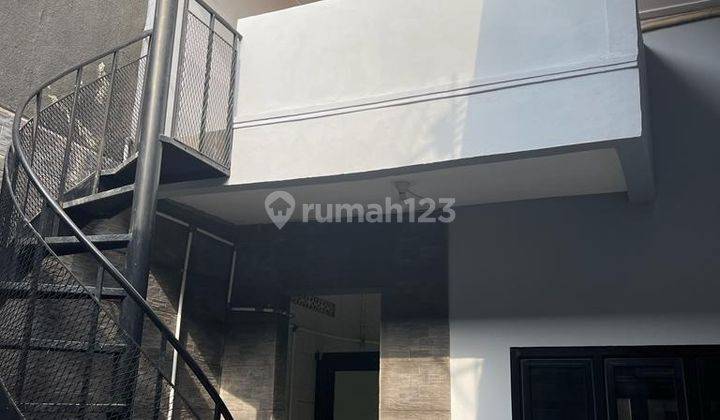 Rumah cantik semi furnished siap huni di Pasir Luyu Bandung 2