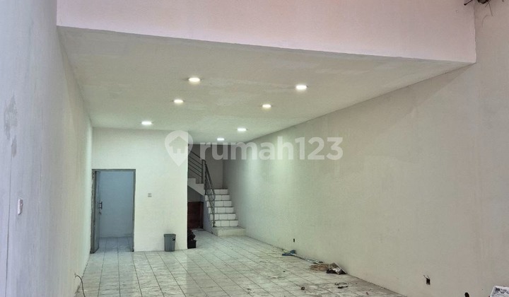 Ready-to-Use Shop House, Main Road Kopo, Bandung City 2