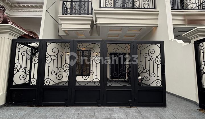 Dijual Rumah Baru Modern Akses Lebar di Cempaka Putih Jakarta Pusat