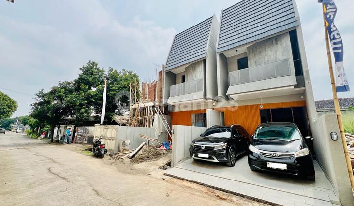 Rumah Cantik Mewah Strategis 2 Lantai akses Toll di Jatiwarna