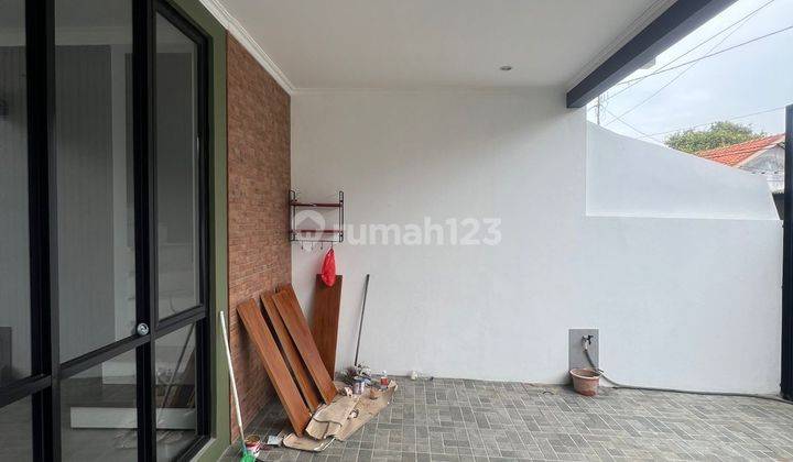 Rumah Mewah murah siap huni 2 lantai di hankam Pondok Gede Bekasi 2