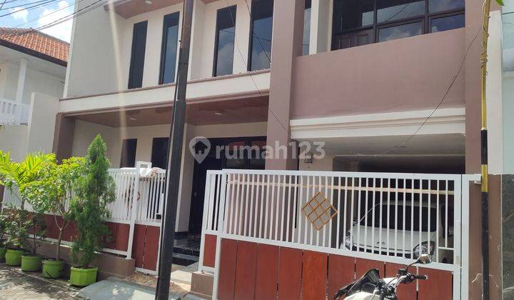 Rumah Tempat Tinggal 2 Lantai Lokasi Strategis di Waru, Sidoarjo 1