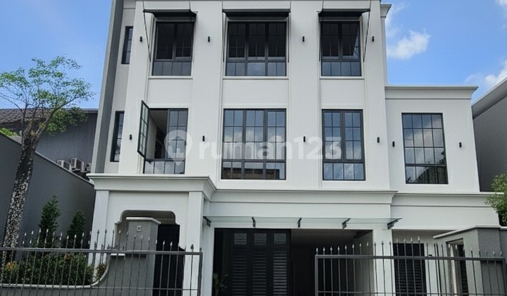 Rumah Mewah Brand New 4 Lantai Di Jakarta Selatan View Scbd 1