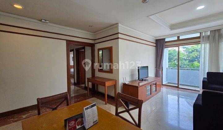 ruang keluarga apartment 2 br di somerset