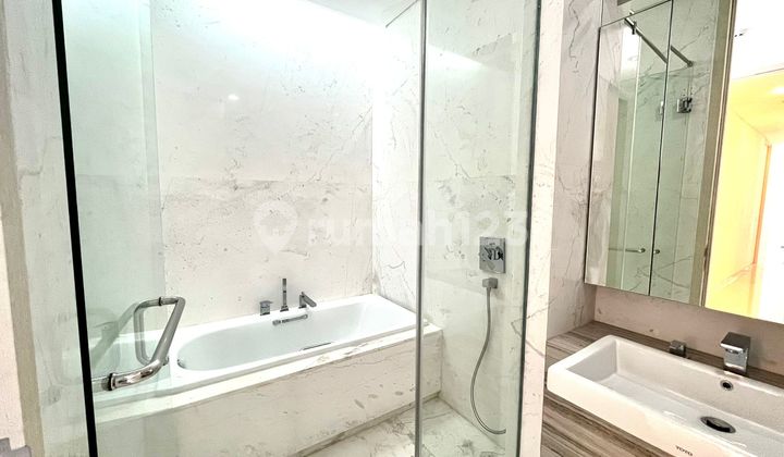 Disewakan Apartemen Izzara Simatupang 3BR 176 m² - Fully Furnished & Private Lift Disewakan Apartemen Izzara Simatupang 3BR 176 m² - Fully Furnished & Private Lift