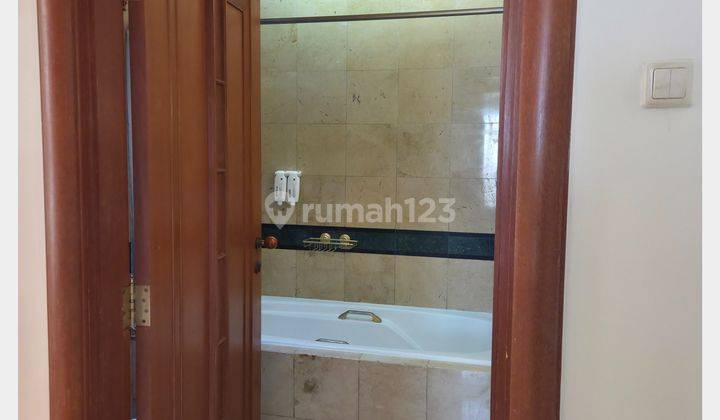 kamar mandi apartment somerset grand citra 3