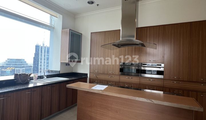 Disewakan Apartemen Pacific Place 4Br Luas 500M2 di Kawasan Scbd 2