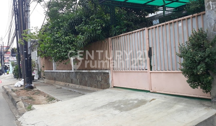 Dijual Rumah Strategis di Cawang Jakarta Timur