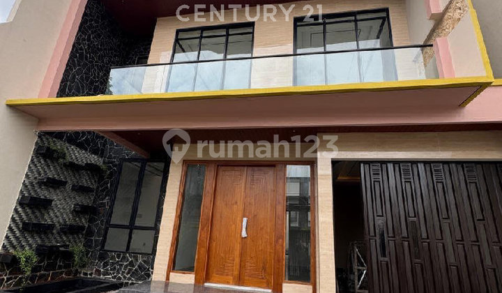 Brand New House Siap Huni 3 Lantai Jakarta Pusat