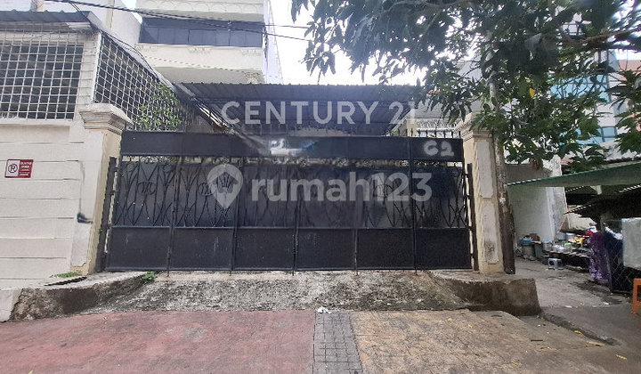 Rumah Siap Hunian dan Usaha di Area Strategis Taman Sari Jakarta