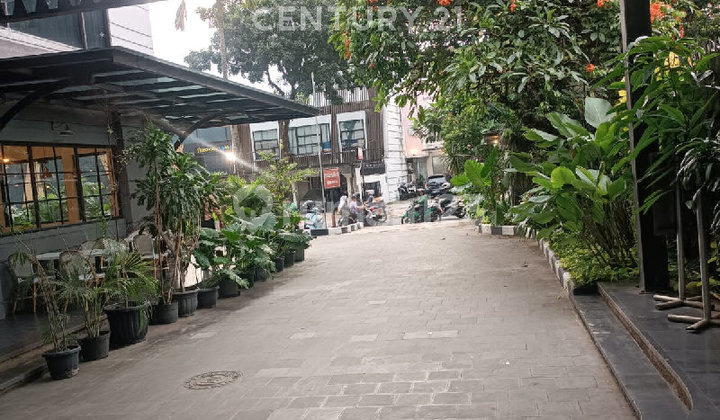 Shop House Business Area on Kemang Main Road, 1 Floor Suitable for Restaurant, Office 2