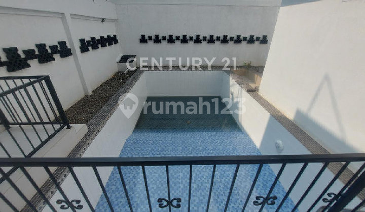 For Sale Brand New House with Modern Classic Style 2