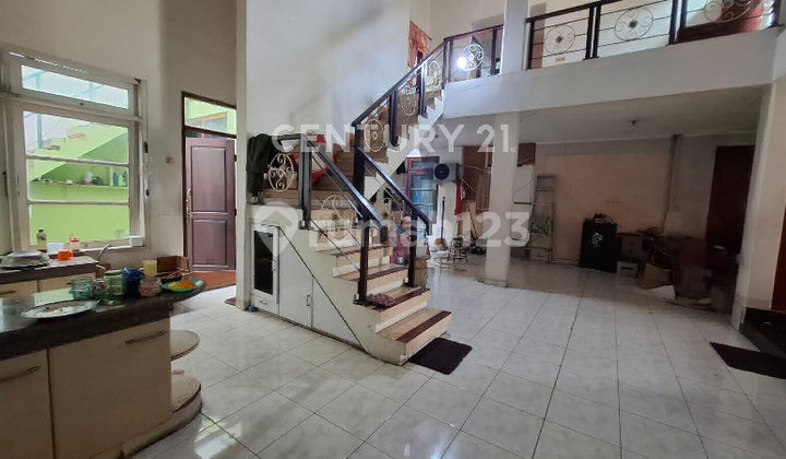 Rumah 2 Lt Eks Resto Akses Ramai Strategis di Ciracas Cibubur Jkt 2