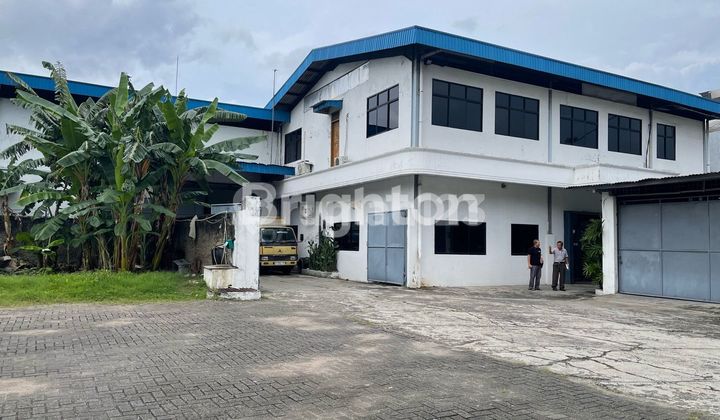 For Rent WAREHOUSE/FACTORY in West Jakarta price 1.1 B Negotiable