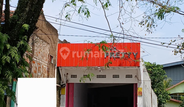 Shop House & Clinic & House.