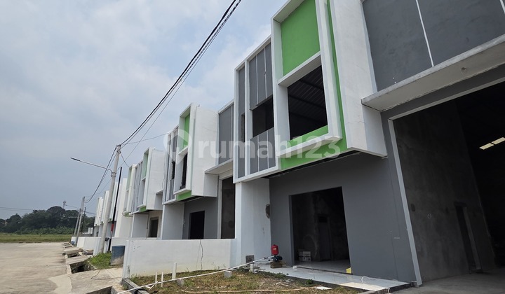 Gudang Baru Sangat Murah Uk. 11x40 Harga 2.7 Man 