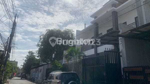 Rumah Cantik Dijual Di Cengkareng Jakarta Barat Lt:200 Lb:400 2