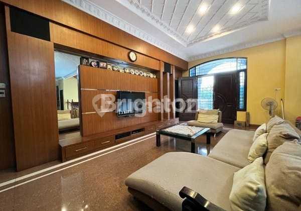 For Sale Luxury & Elite Hook Position House in Cemara Asri Medan. Medan Deli North Sumatra 2