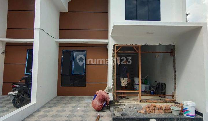 Rumah 1,5 Lantai Di Setiabudi 1