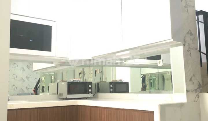 Fully Furnished Ready to Live in House Duta Garden Tangerang 2
