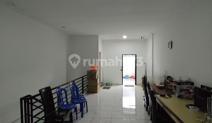 Ready-to-Occupy 2-Story Shophouse, Ideal for Business and Living in Taman Royal 1