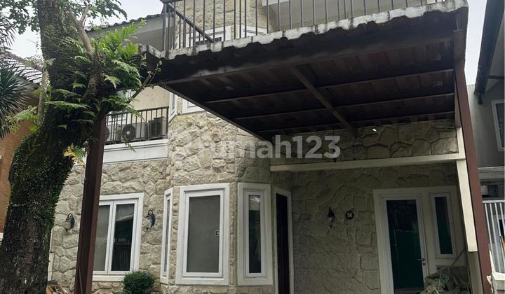 Rumah Furnished dengan Pool di Kawasan Lippo Karawaci Central 2