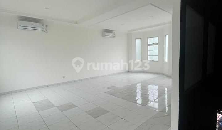 Disewakan Ruko Boston Lippo Karawaci 2