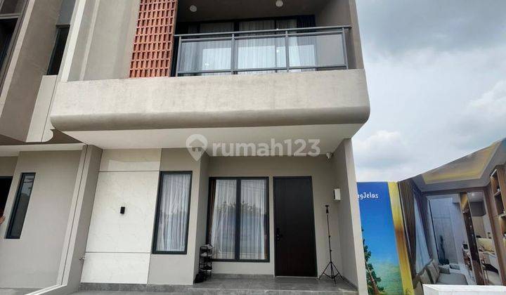 Dijual Rumah Baru 3 Lantai Paling Nempel Gading Serpong 1