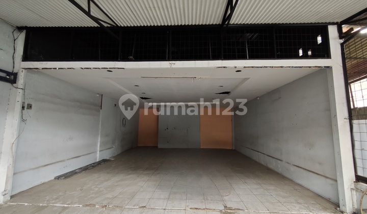 For Rent Ready-to-Use Building in Imam Bonjol, Karawaci