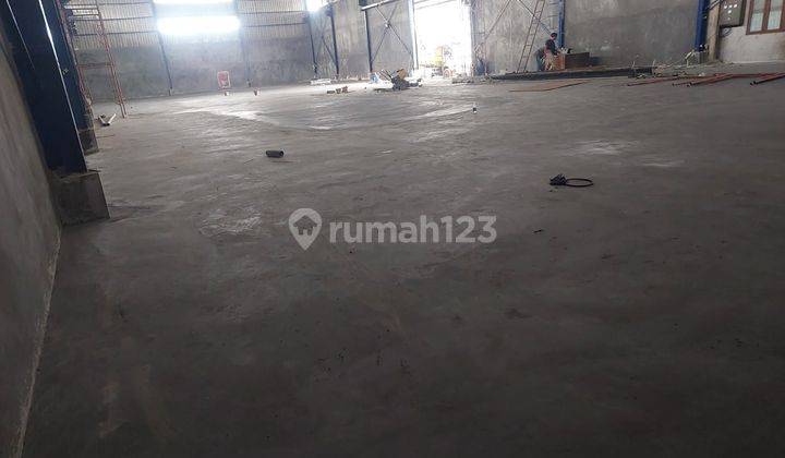 Disewakan Gudang Kav Dpr Ada Mess Kantor Lt 1.600m2 Tangerang 2