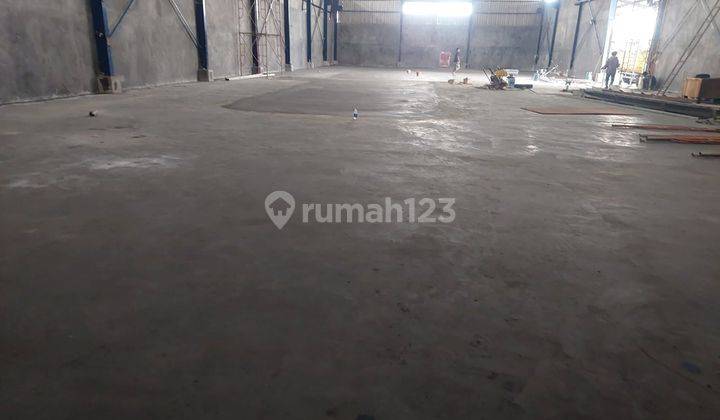 Disewakan Gudang Kav Dpr Ada Mess Kantor Lt 1.600m2 Tangerang 2