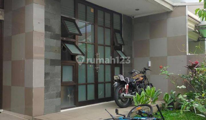 Turun Harga Akhir Tahun Rumah 3 Lantai Bagus di Batununggal, Bandung 1