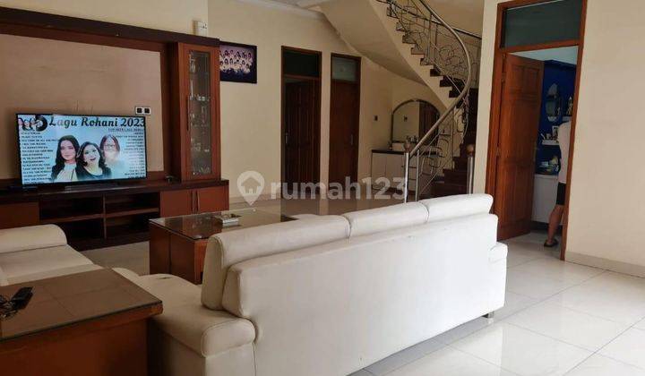 Rumah 2 Lantai Bagus SHM di Komplek Batumas, Bandung 2