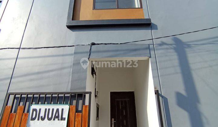 Rumah 2 Lantai Unfurnished SHM di Salemba Paseban Jakarta Pusat, Jakarta Pusat 1