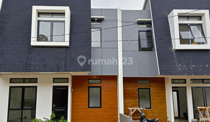 Rumah 2 Lantai Unfurnished SHM di Ciputat, Tangerang Selatan 2