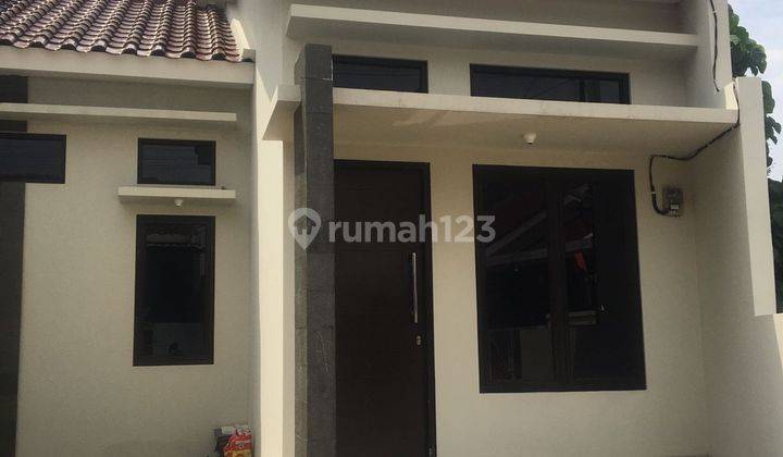 Rumah Ready Siap Huni Strategis Dekat Stasiun Depok 1