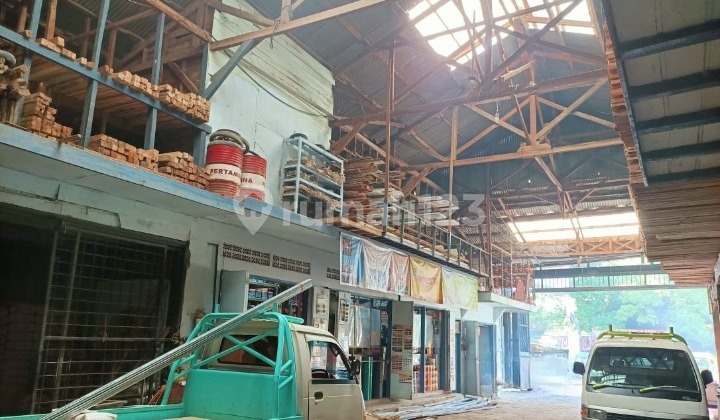 Dijual Ruang Usaha Material Jalan Terusan Buah Batu Bandung