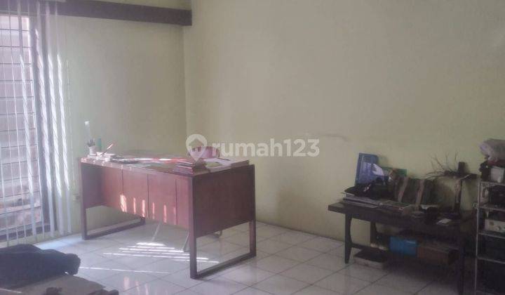 Jual Rumah Strategis 2 Lantai Sayap Burangrang