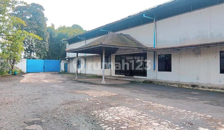 For Sale Former Large Factory Warehouse, Land Area Included, Batujajar