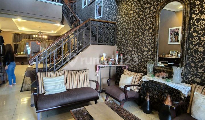 For Sale Sriwijaya Street House Bandung For Sale Sriwijaya Street House Bandung