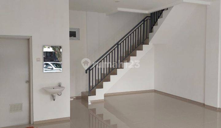 Disewakan Rumah Bagus Setrasari Bandung