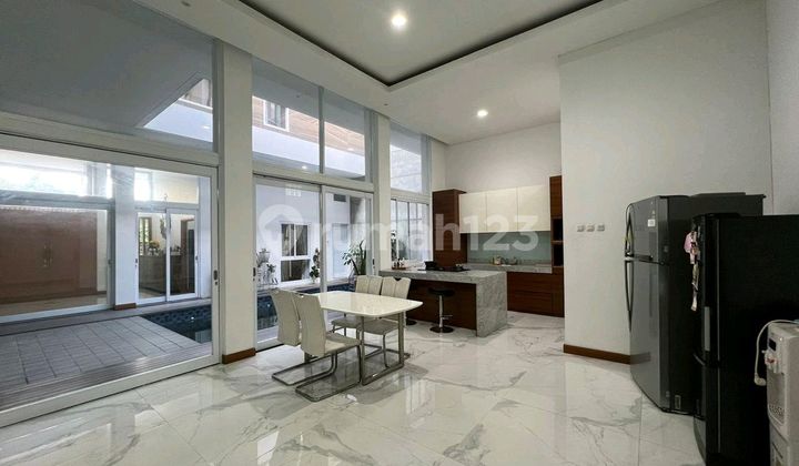 Disewakan Rumah Cantik Setra Duta Bandung