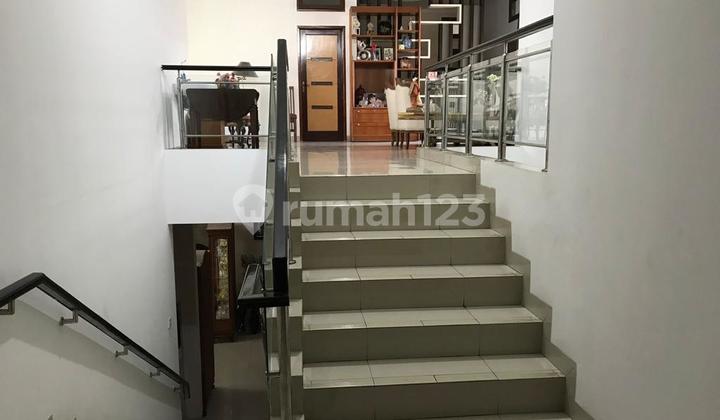 Dijual Rumah Mewah Karawitan Turangga 2
