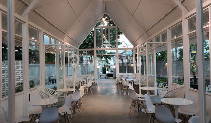 Dijual Ex Cafe Sayap Buah Batu