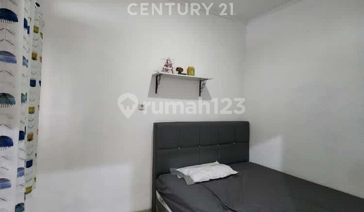 Minimalist 2-Storey House Ready for Occupancy in Serua, Ciputat, South Tangerang 2