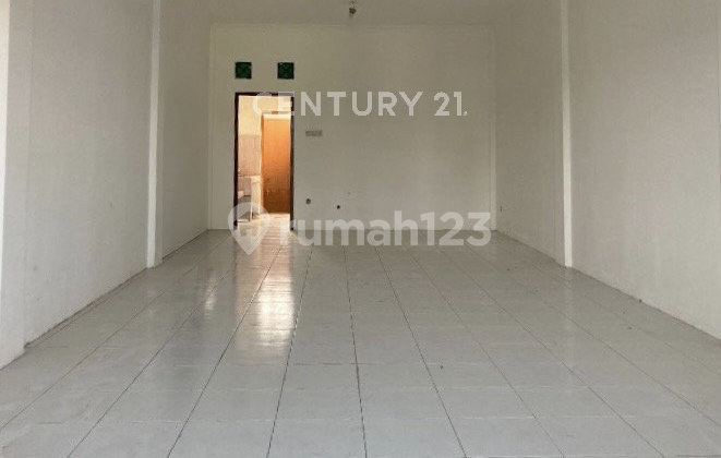 Row Shophouse (3 Units) with Spacious Parking Lot in Ciracas, East Jakarta